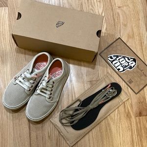 SATORISAN Heisei Sneakers.